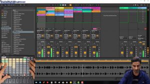 اجرا دی جی  ساده را با استفاده از نرم افزار ableton live (ایبلتون لایو) و یک MIDI کنترلر ارزان قیمت