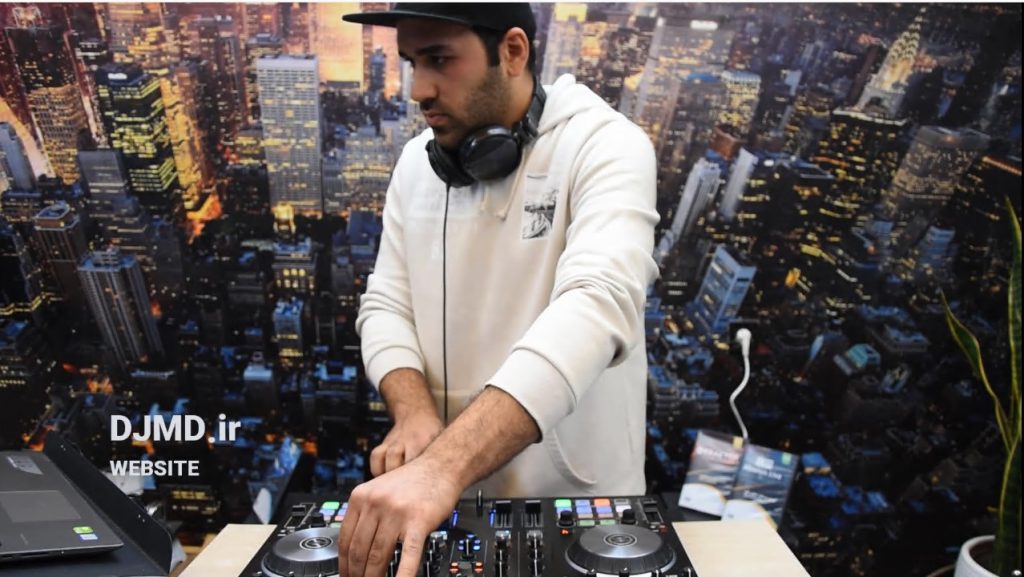 نمونه کار هنرجو صابر با کنترلر S4 Traktor